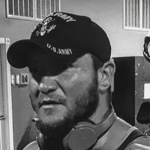 Meet your Posher, Julio